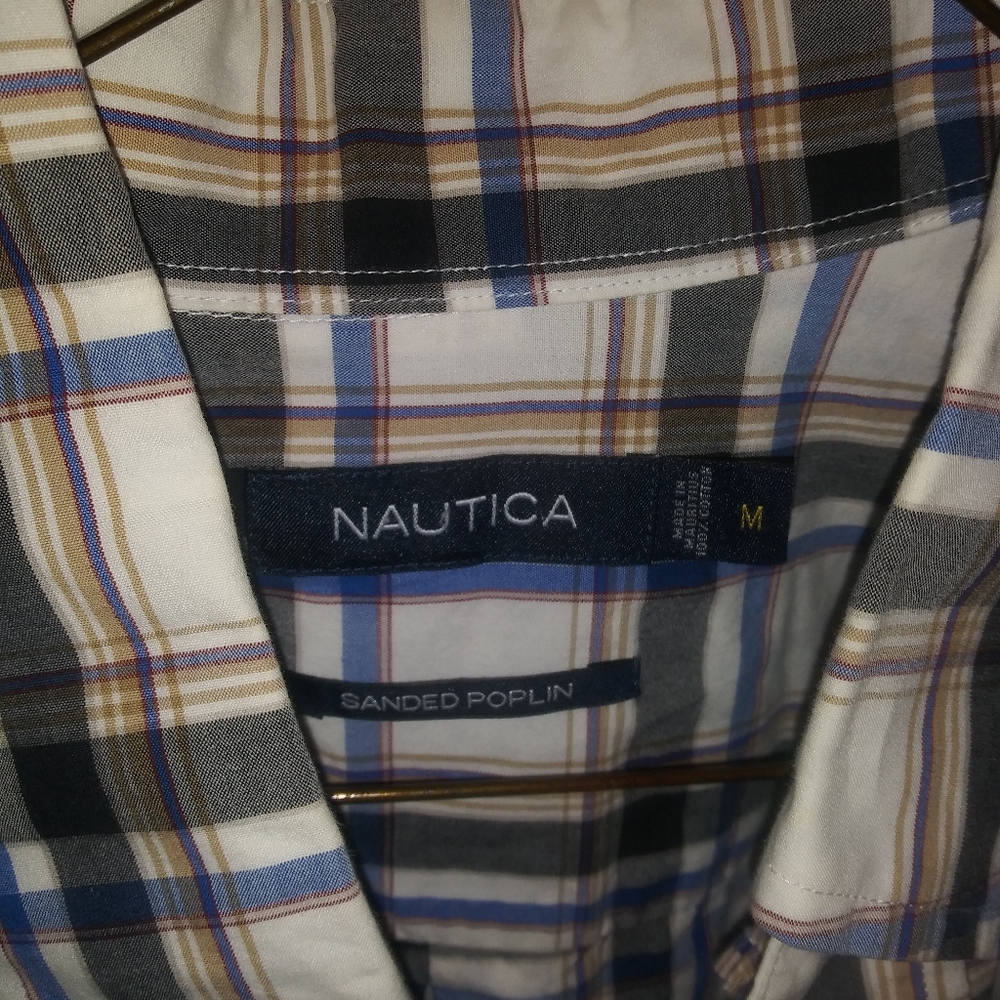 Mens button down - Picture 2 of 2